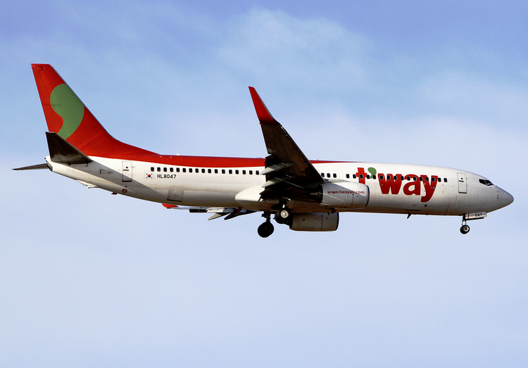 самолет Tway Air